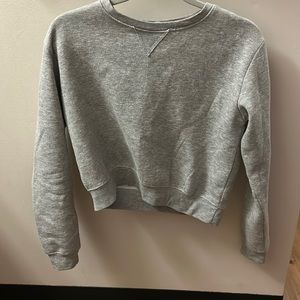 Grey cropped crew neck